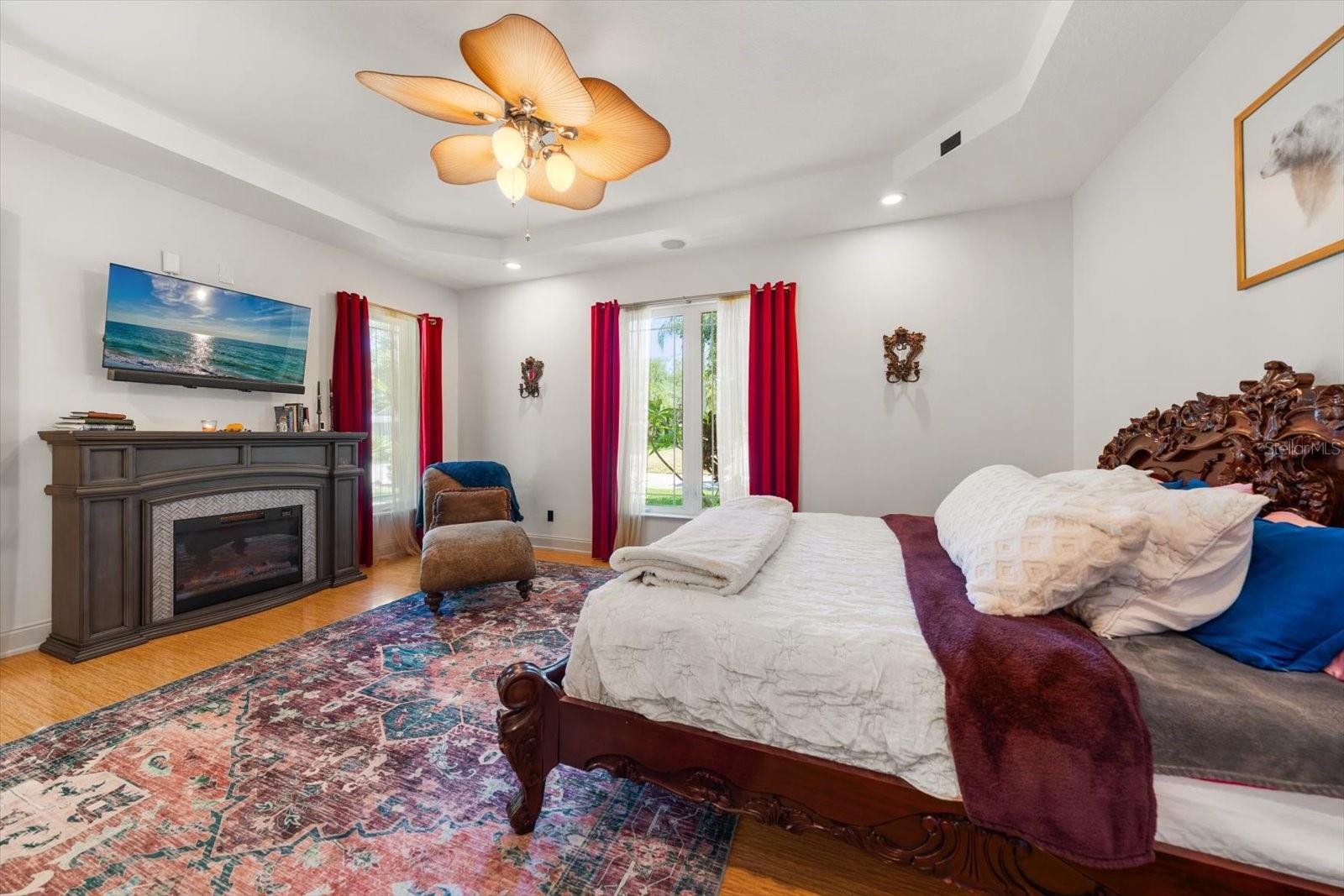 2400 SHERWOOD LN, CLEARWATER, FL, 33764
