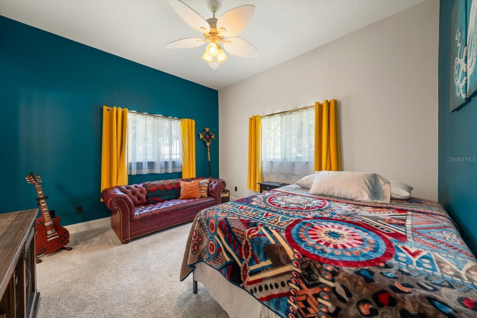 2400 SHERWOOD LN, CLEARWATER, FL, 33764