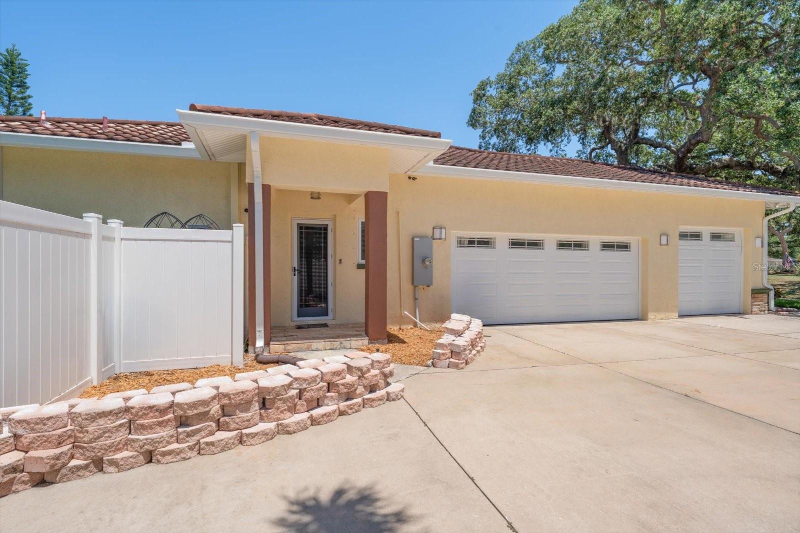 2400 SHERWOOD LN, CLEARWATER, FL, 33764