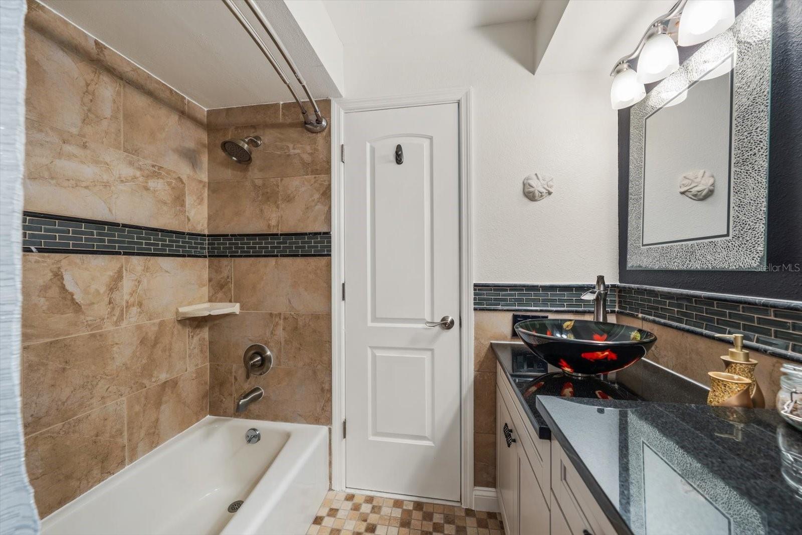 2400 SHERWOOD LN, CLEARWATER, FL, 33764