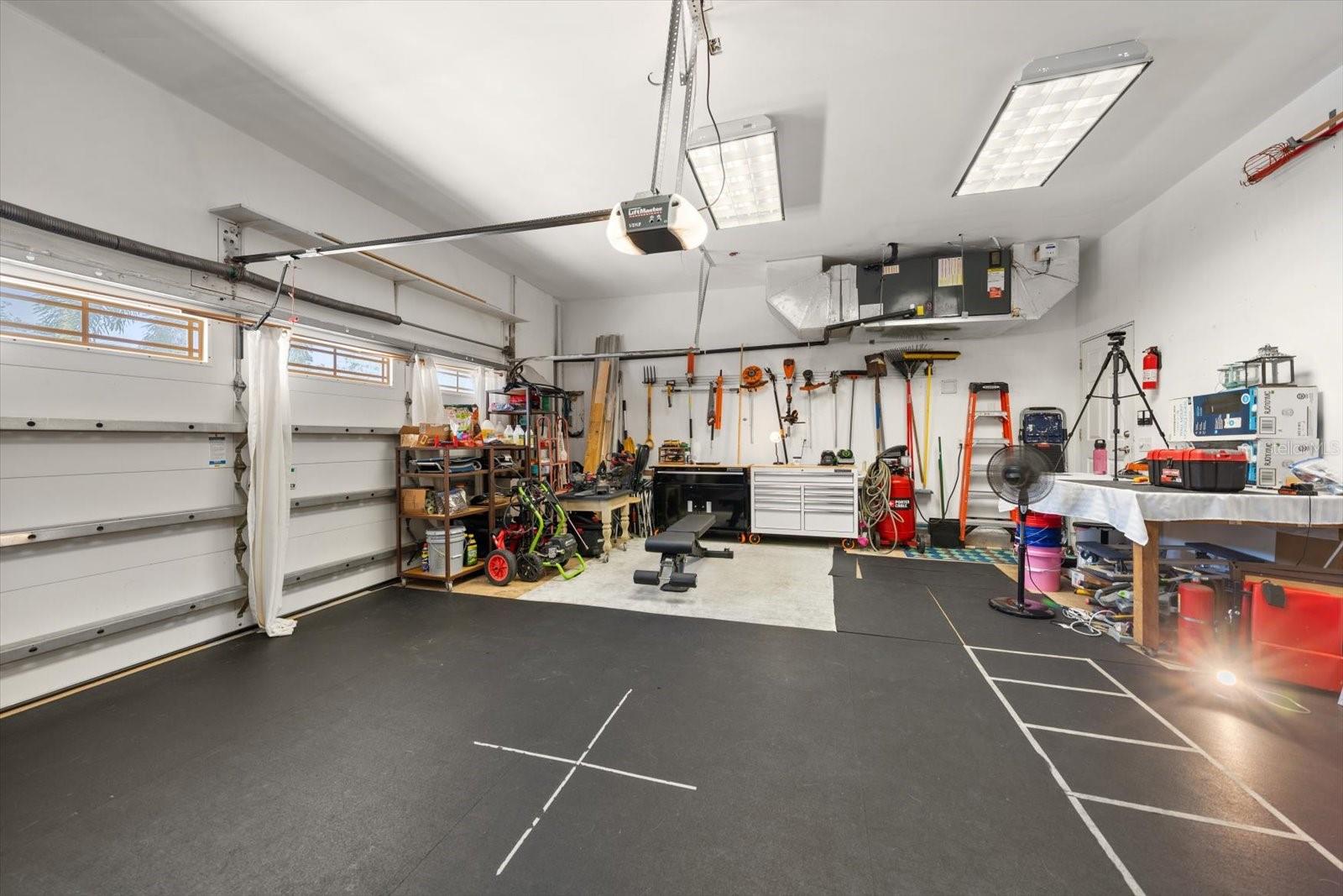 2400 SHERWOOD LN, CLEARWATER, FL, 33764