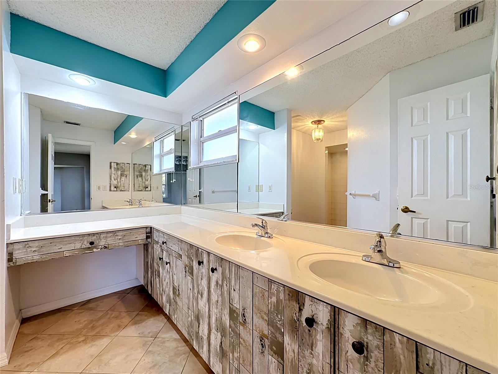 1570 S BISCAYNE DR, NORTH PORT, FL, 34287