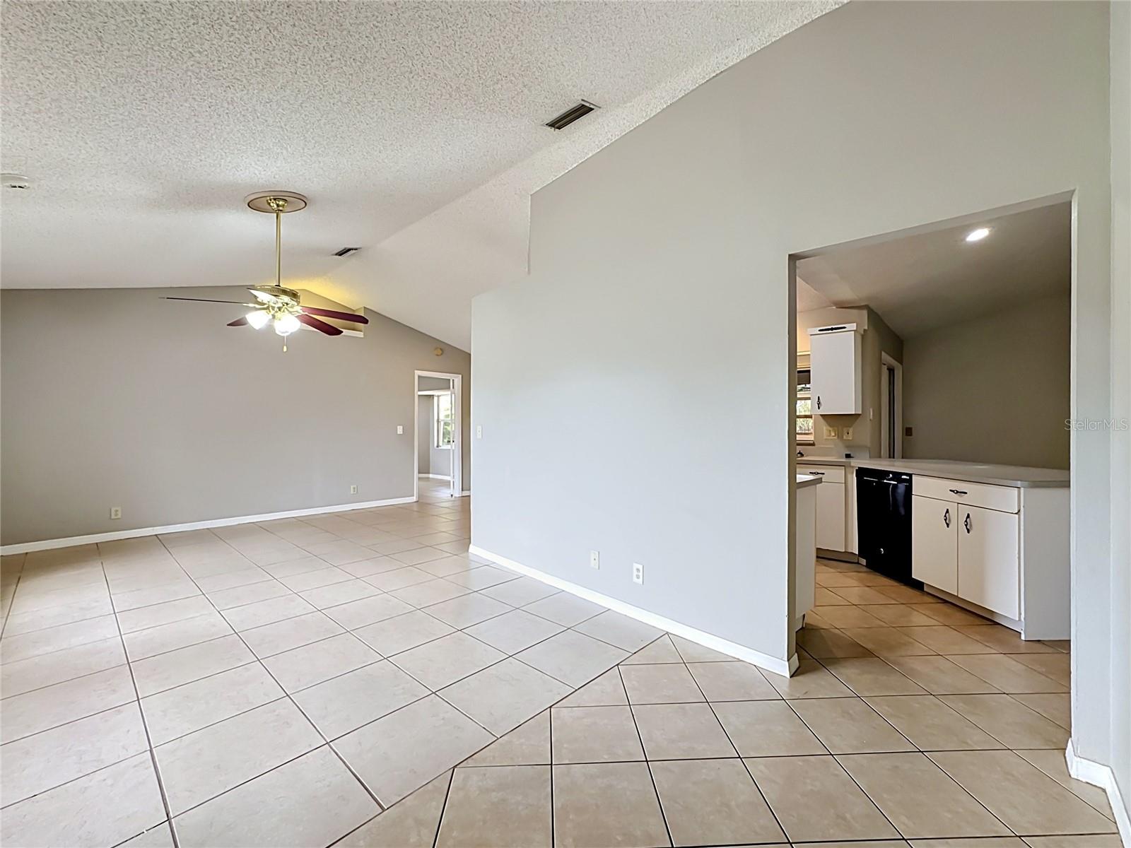 1570 S BISCAYNE DR, NORTH PORT, FL, 34287