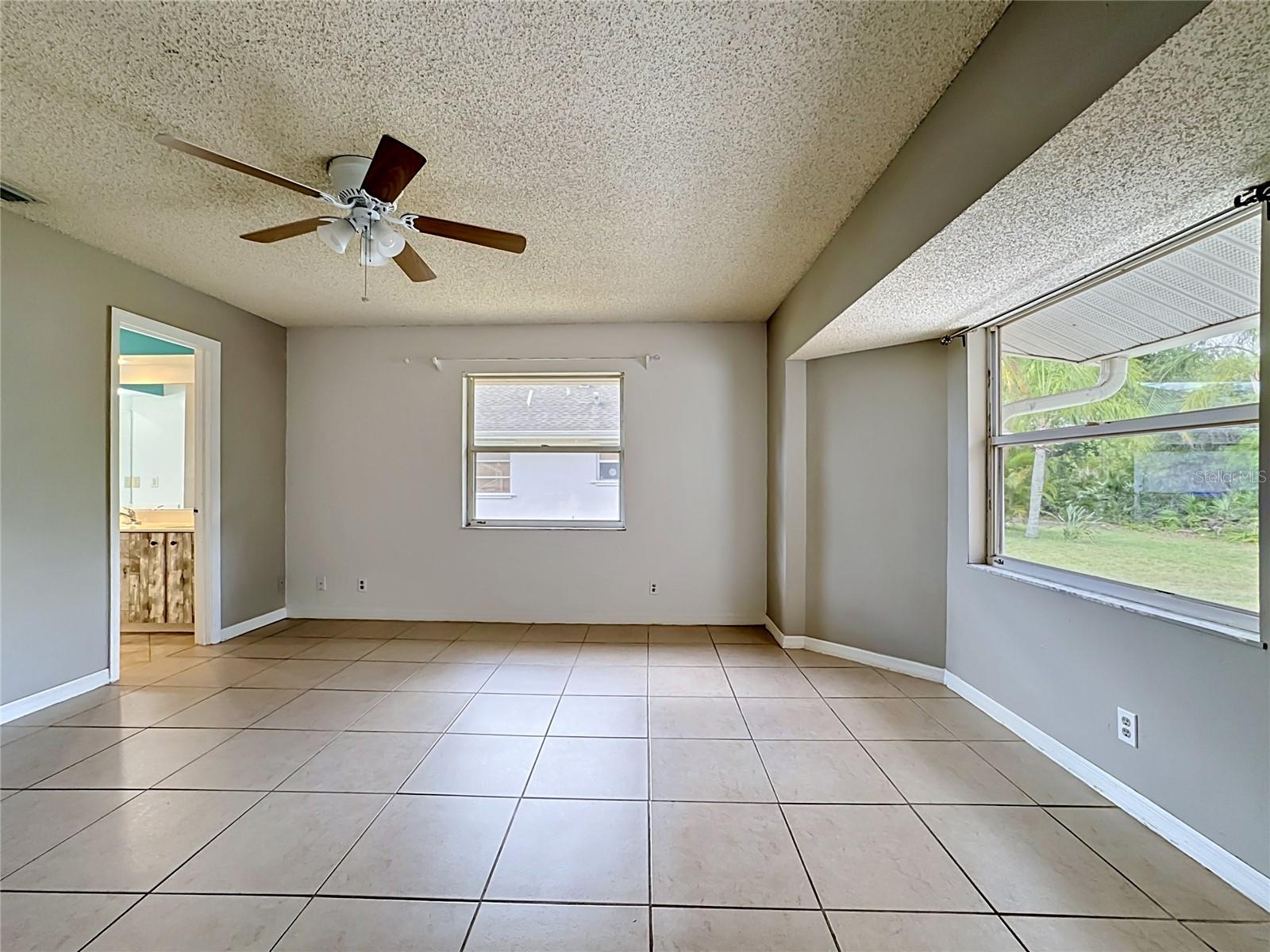 1570 S BISCAYNE DR, NORTH PORT, FL, 34287