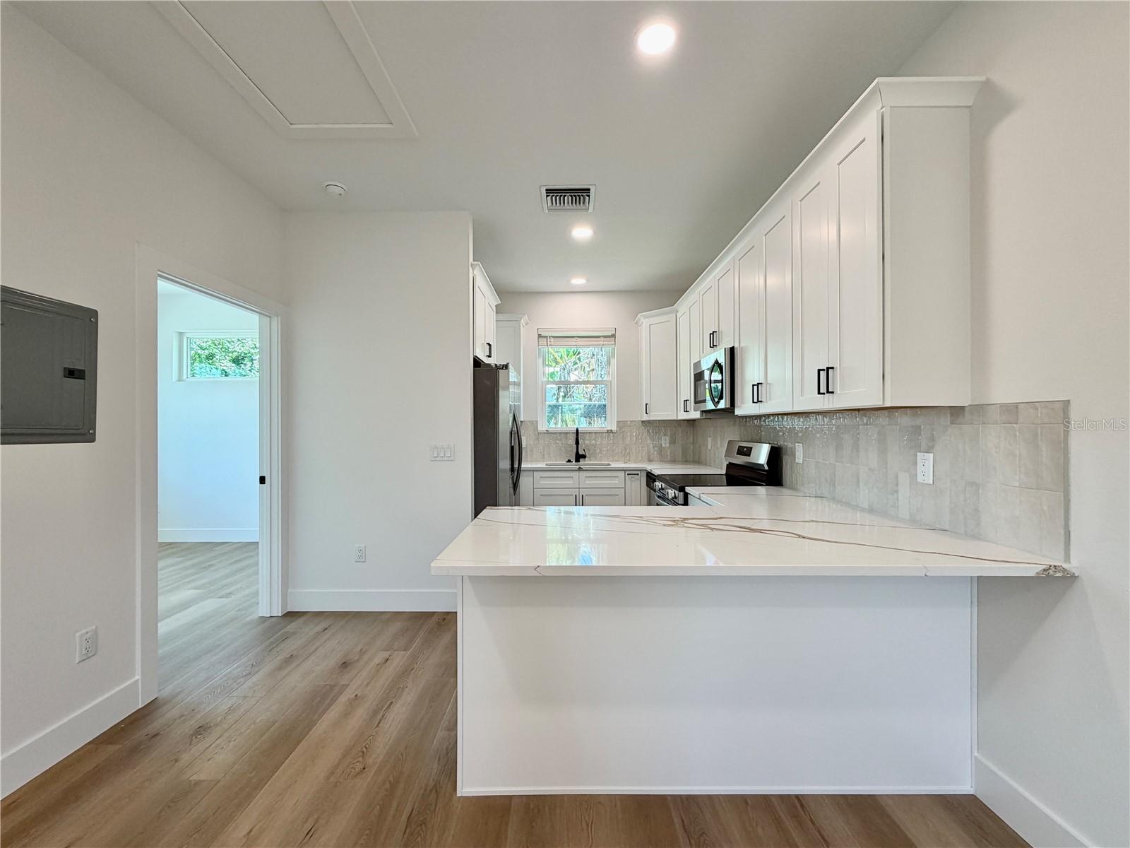 2846 30TH AVE N, ST PETERSBURG, FL, 33713