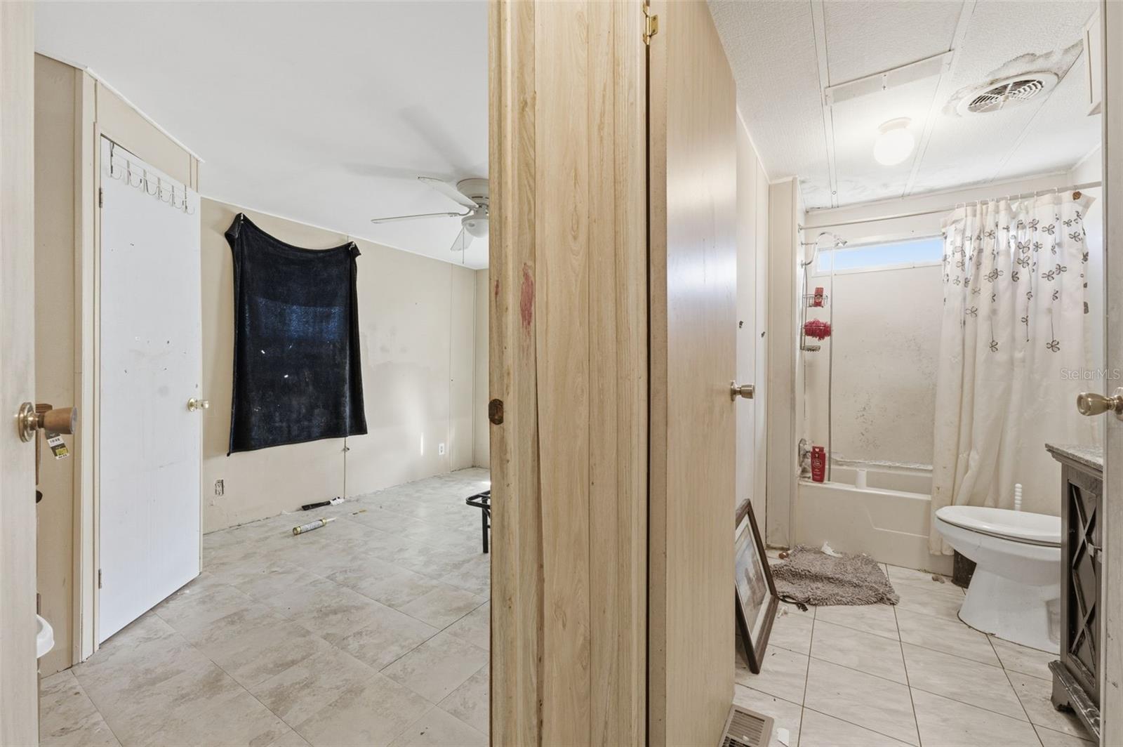 8045 INDIAN TRAIL RD, WEEKI WACHEE, FL, 34613