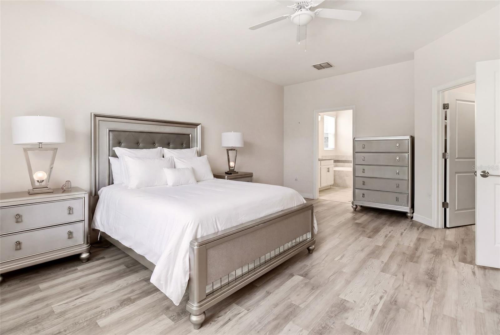 11932 HOMETOWN PL, ORLANDO, FL, 32832
