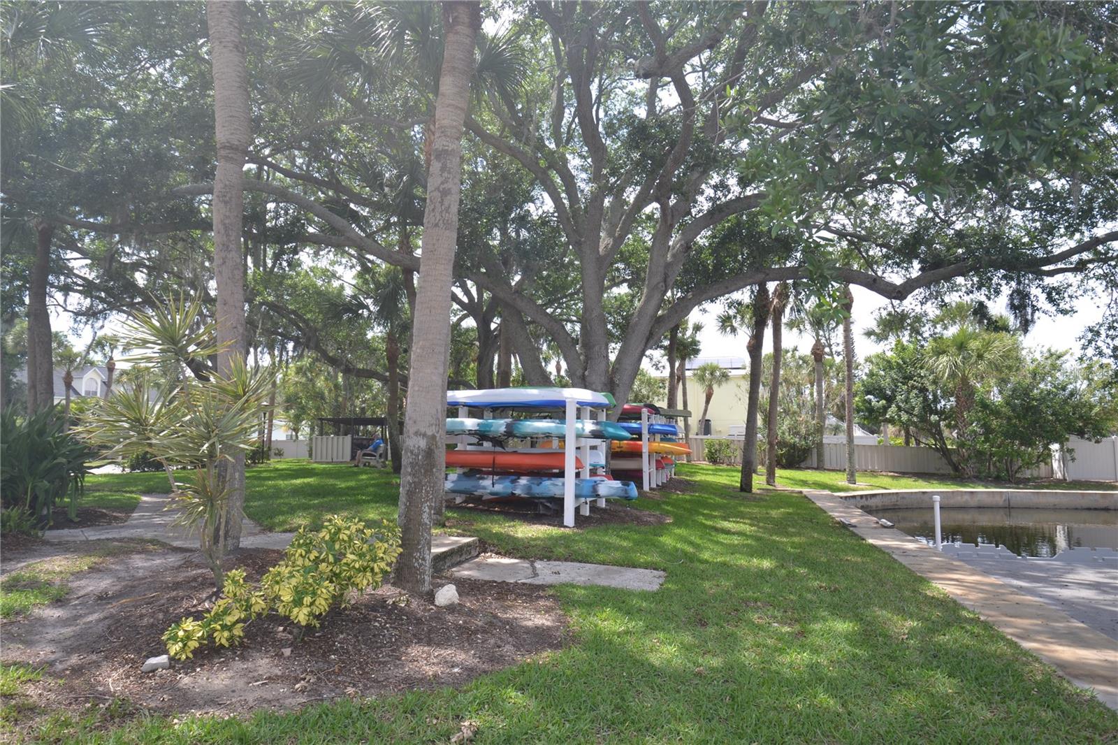 329 MOORINGS COVE DR, TARPON SPRINGS, FL, 34689