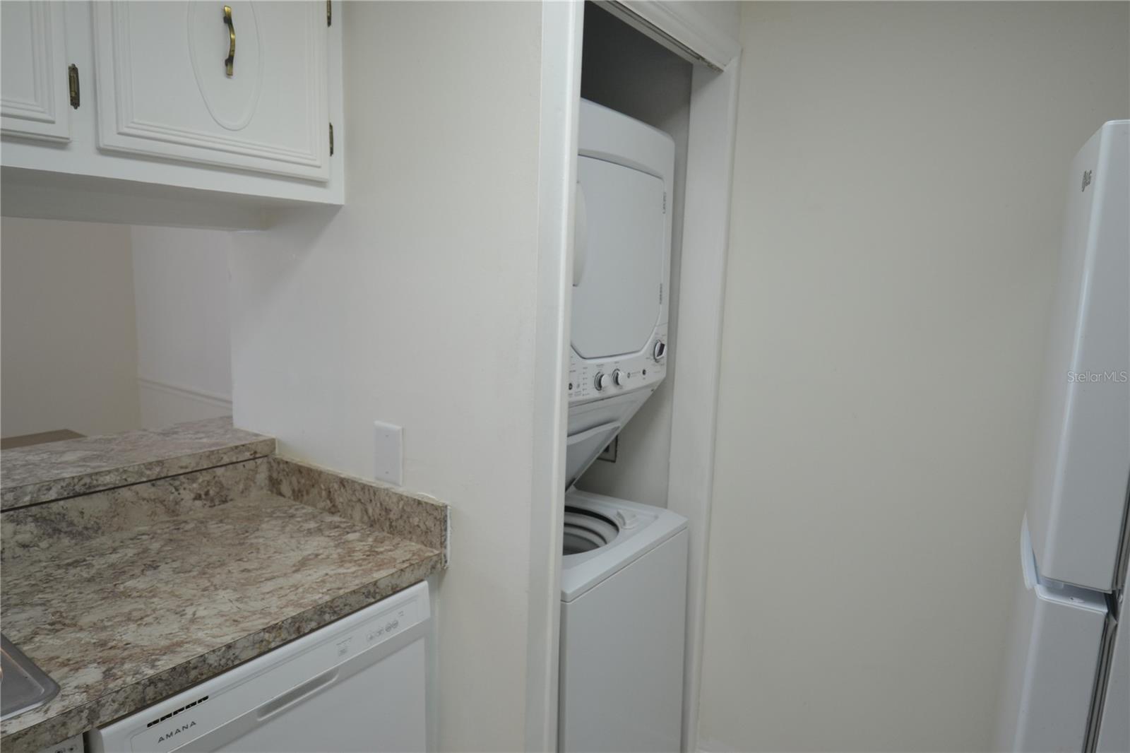 329 MOORINGS COVE DR, TARPON SPRINGS, FL, 34689