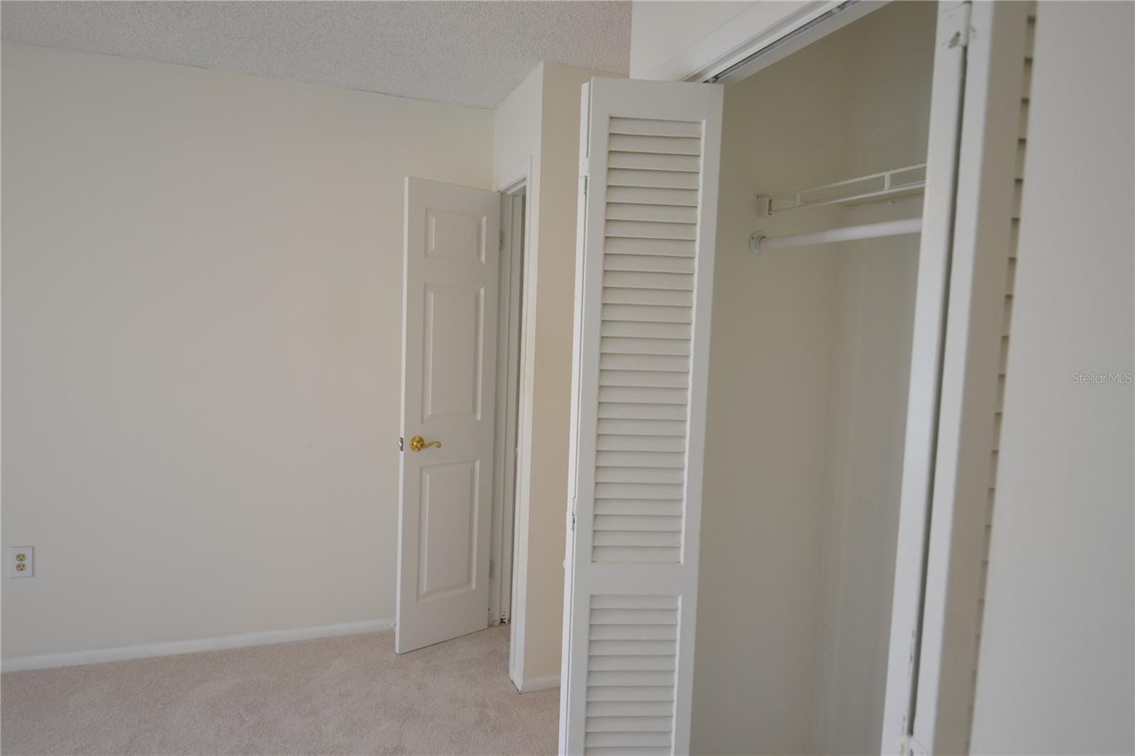 329 MOORINGS COVE DR, TARPON SPRINGS, FL, 34689