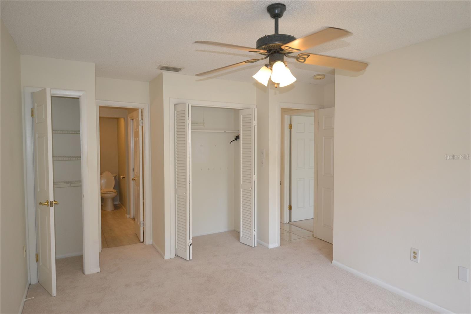 329 MOORINGS COVE DR, TARPON SPRINGS, FL, 34689