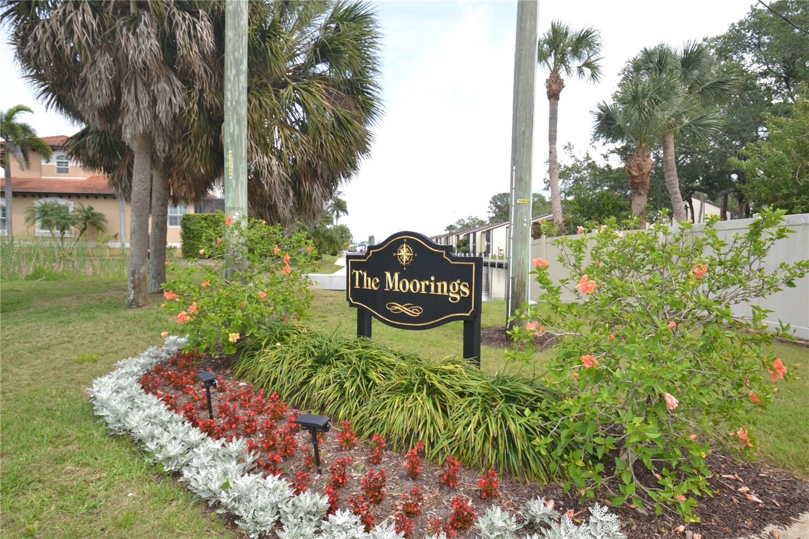 329 MOORINGS COVE DR, TARPON SPRINGS, FL, 34689
