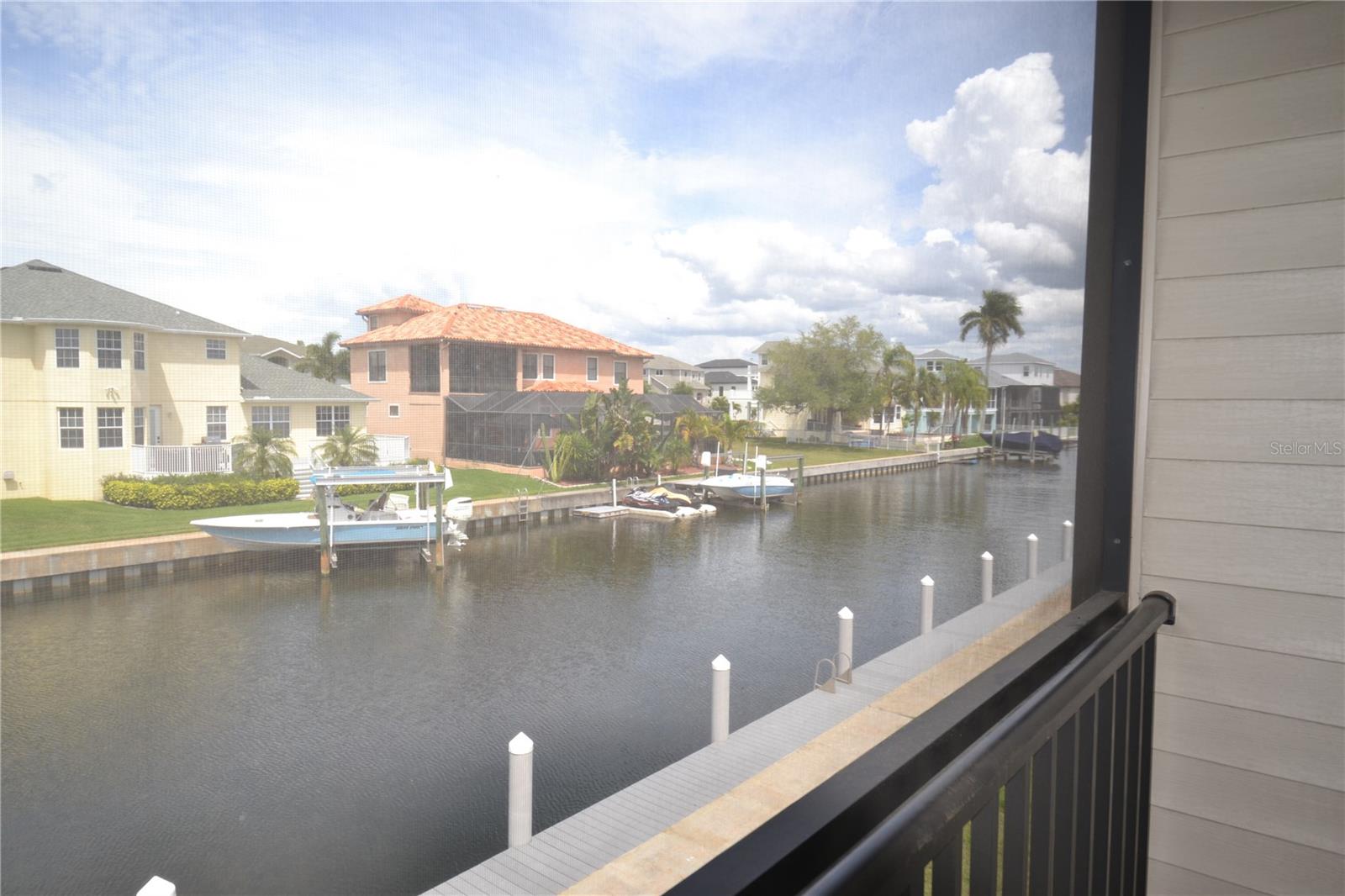 329 MOORINGS COVE DR, TARPON SPRINGS, FL, 34689