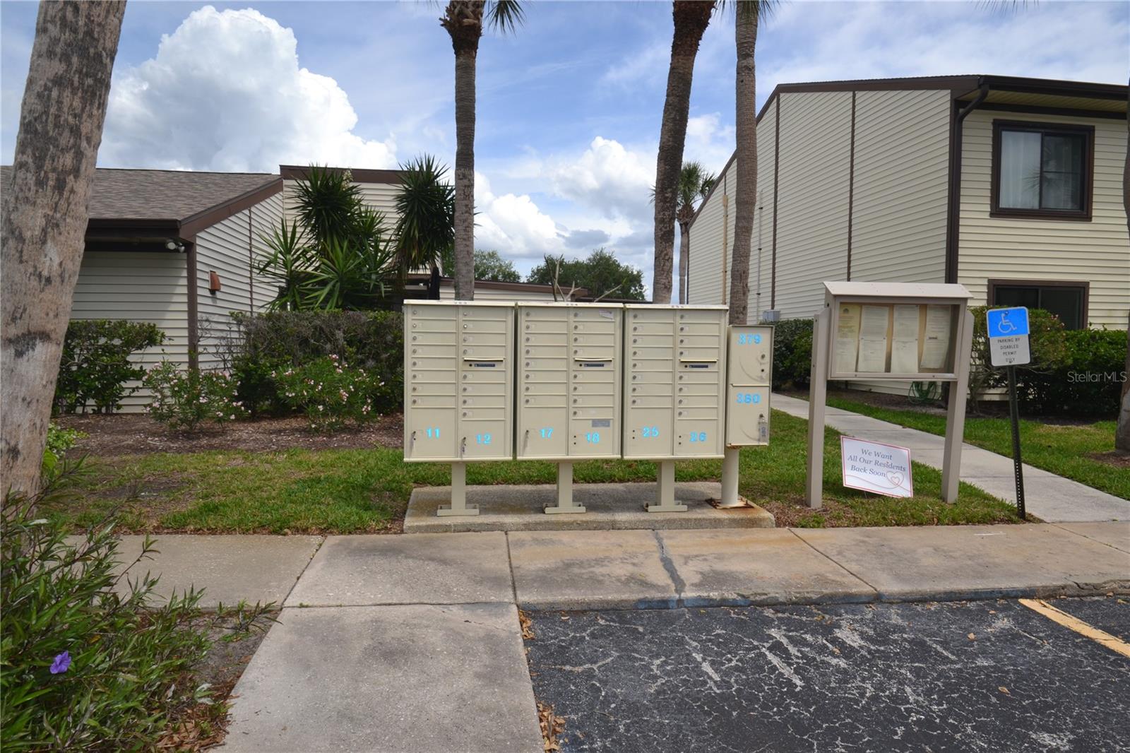 329 MOORINGS COVE DR, TARPON SPRINGS, FL, 34689