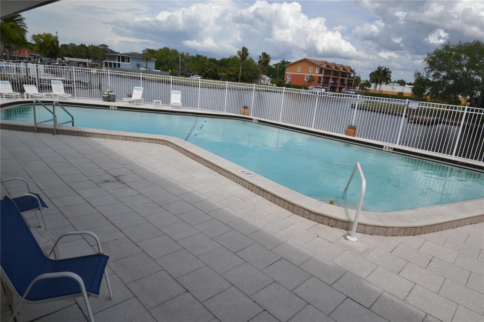 329 MOORINGS COVE DR, TARPON SPRINGS, FL, 34689