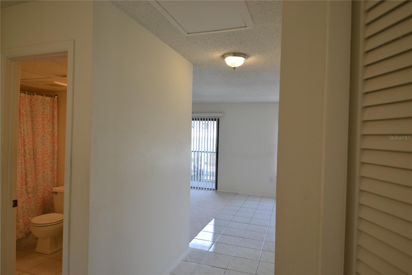 329 MOORINGS COVE DR, TARPON SPRINGS, FL, 34689