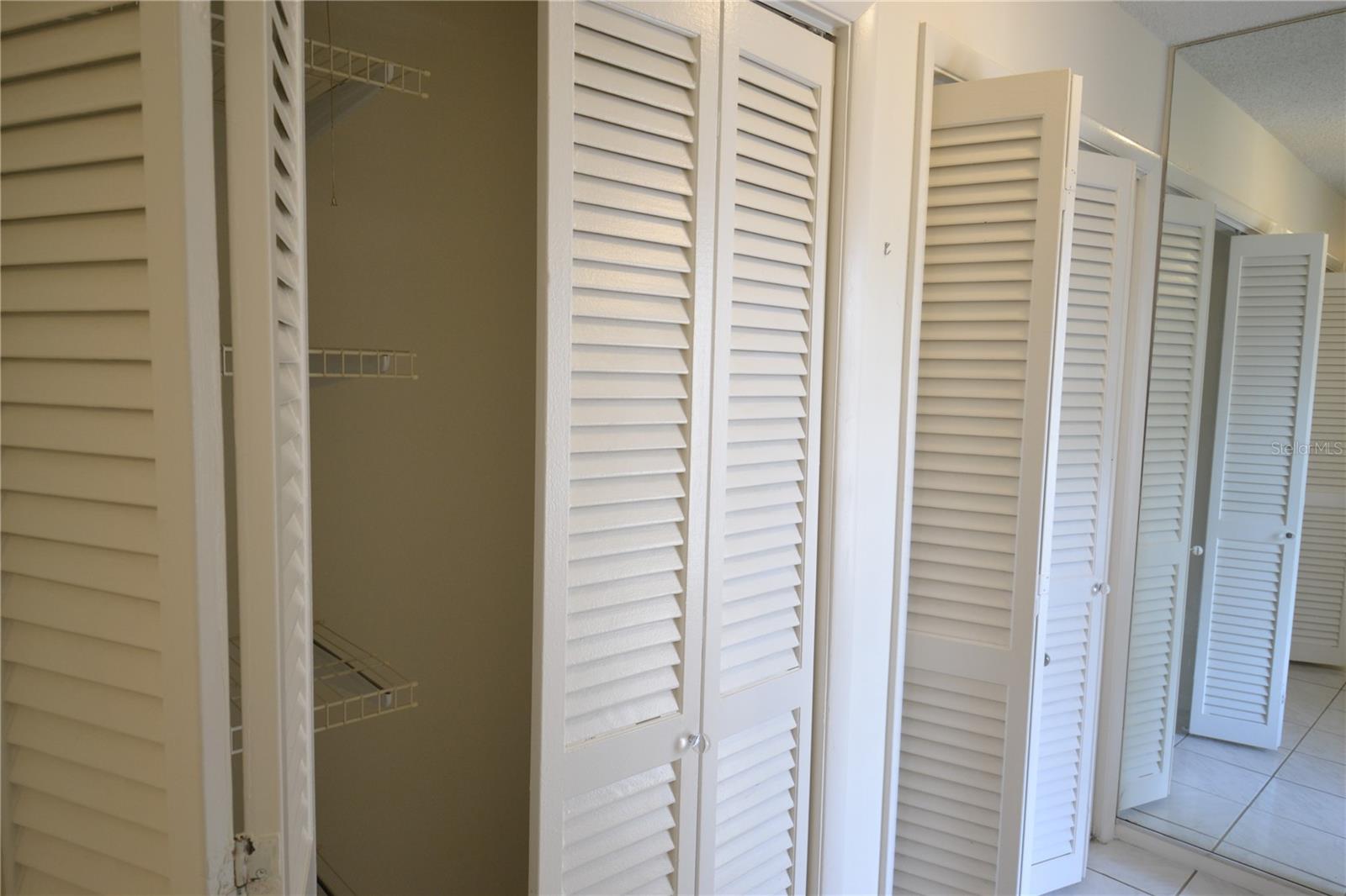 329 MOORINGS COVE DR, TARPON SPRINGS, FL, 34689