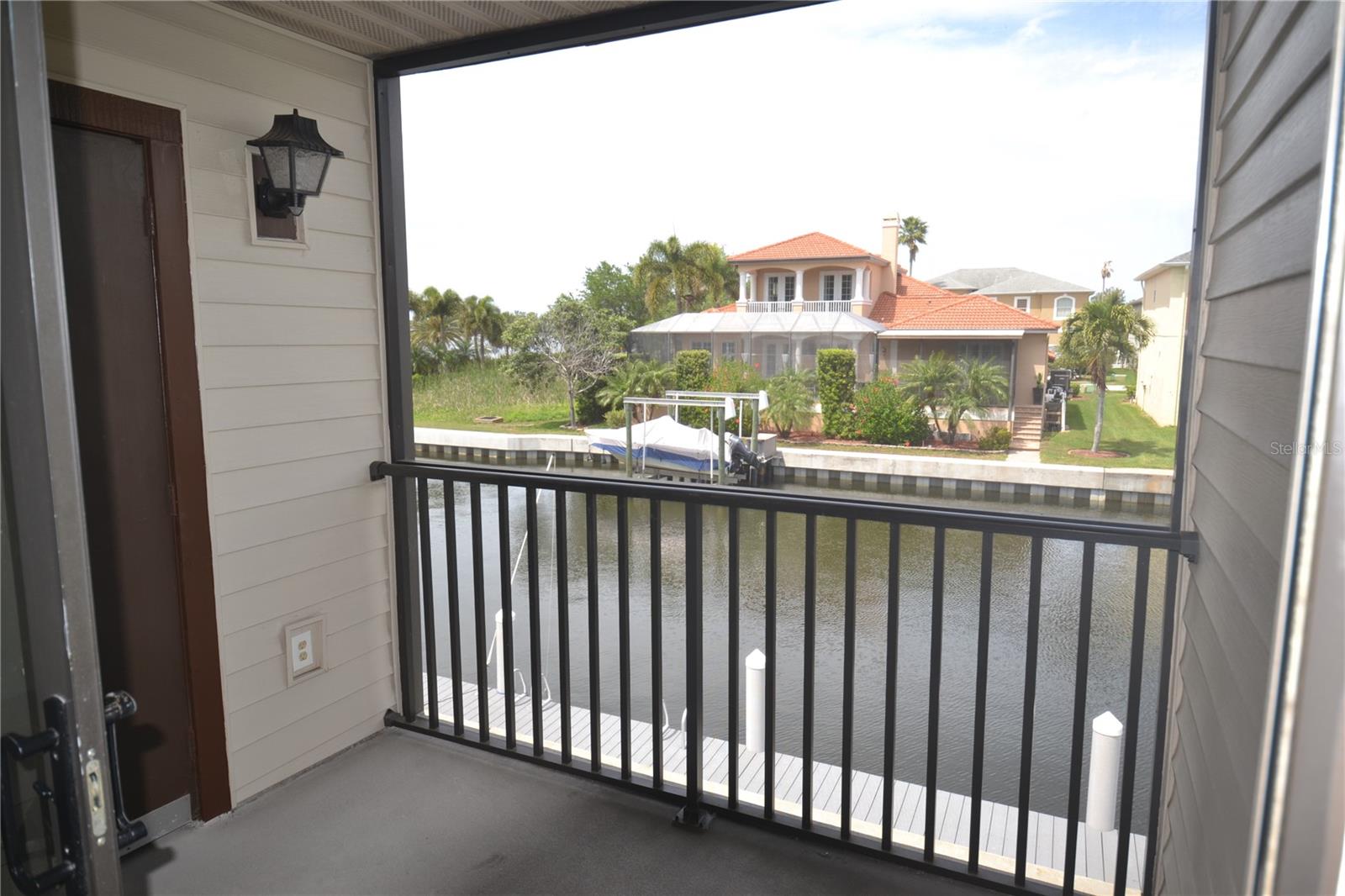 329 MOORINGS COVE DR, TARPON SPRINGS, FL, 34689