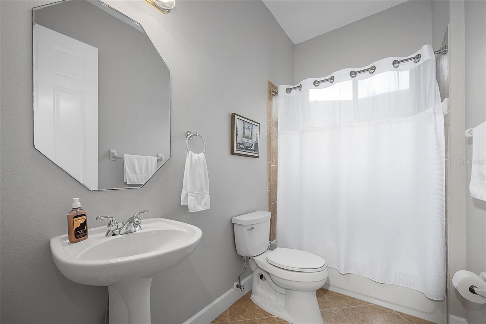814 WESTLAKE DR, ORMOND BEACH, FL, 32174