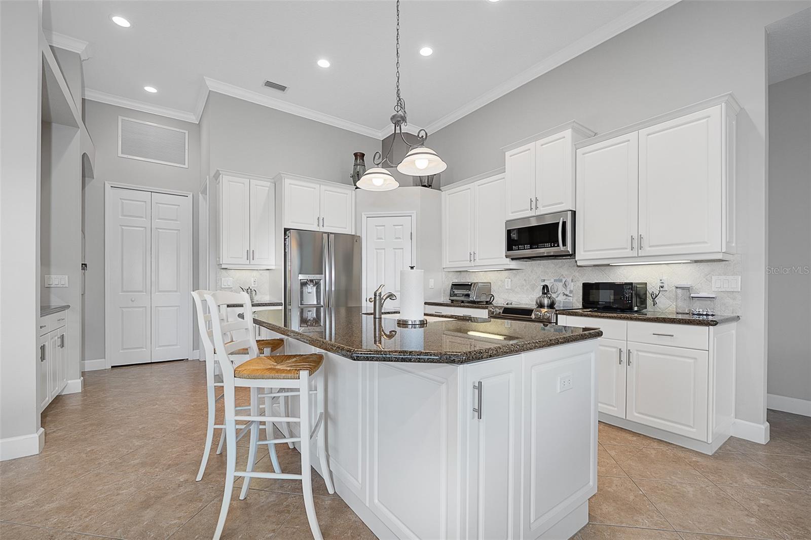 814 WESTLAKE DR, ORMOND BEACH, FL, 32174