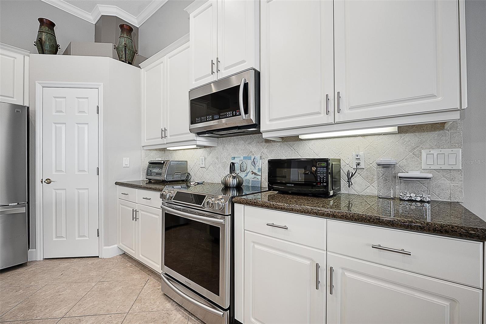 814 WESTLAKE DR, ORMOND BEACH, FL, 32174