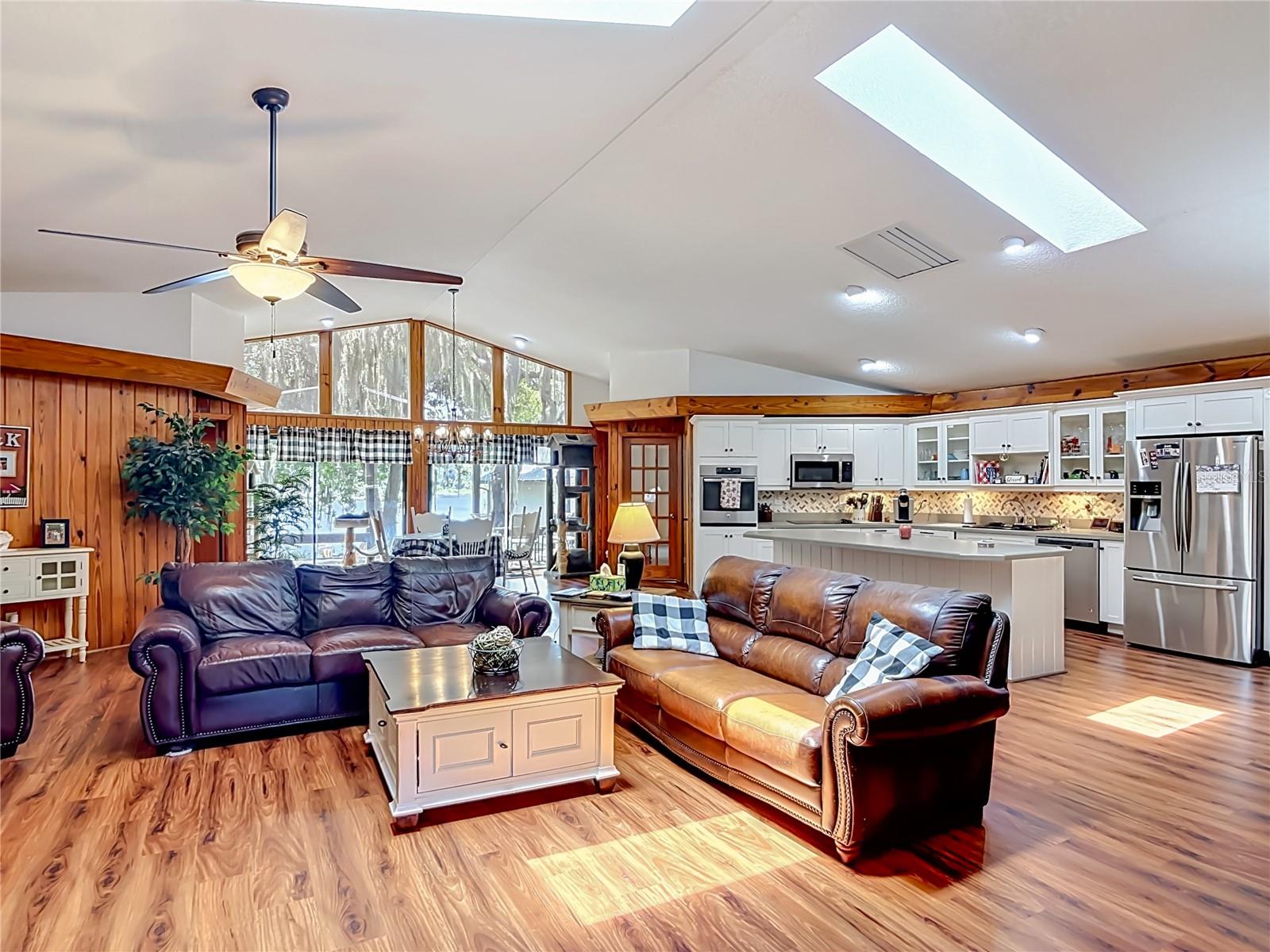 43809 SUNSET DR, PAISLEY, FL, 32767