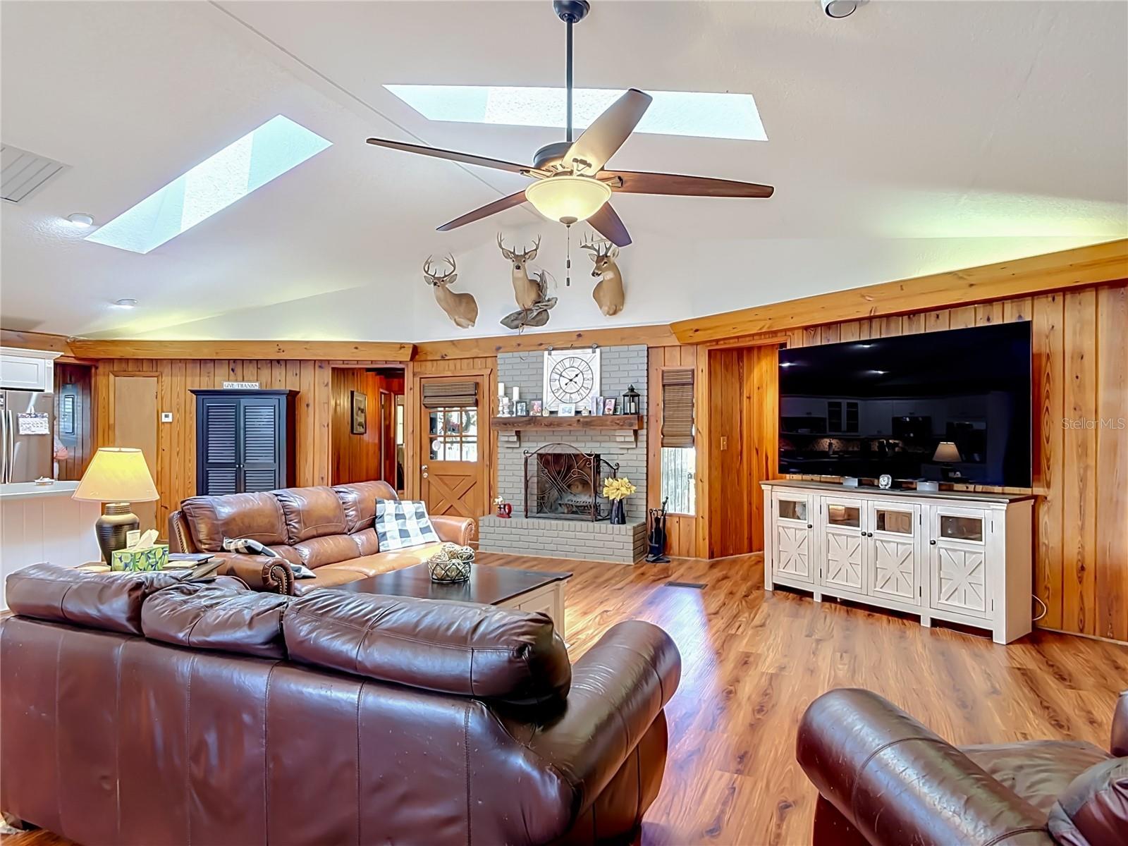 43809 SUNSET DR, PAISLEY, FL, 32767