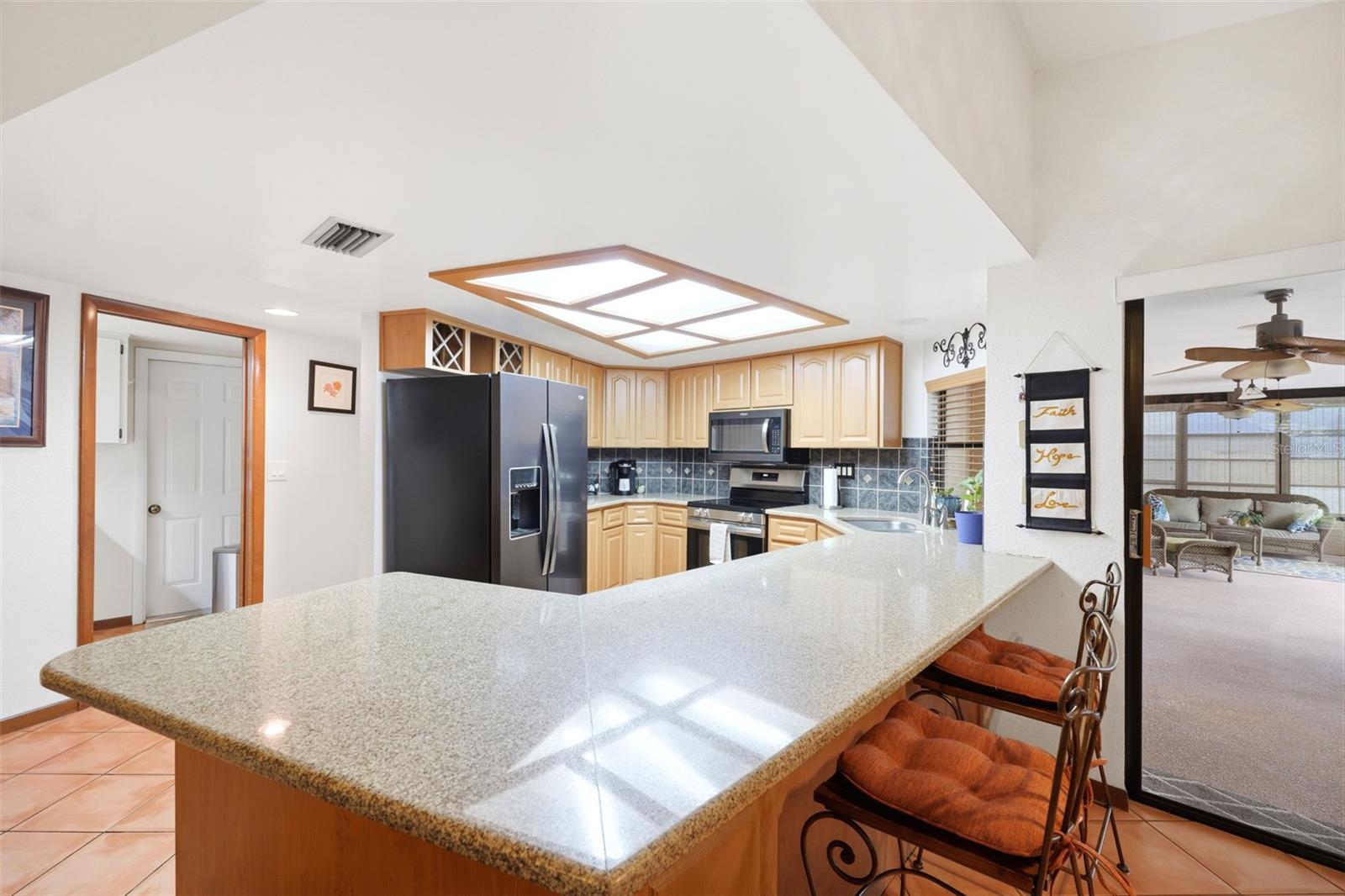 5227 SUWANNEE RD, WEEKI WACHEE, FL, 34607