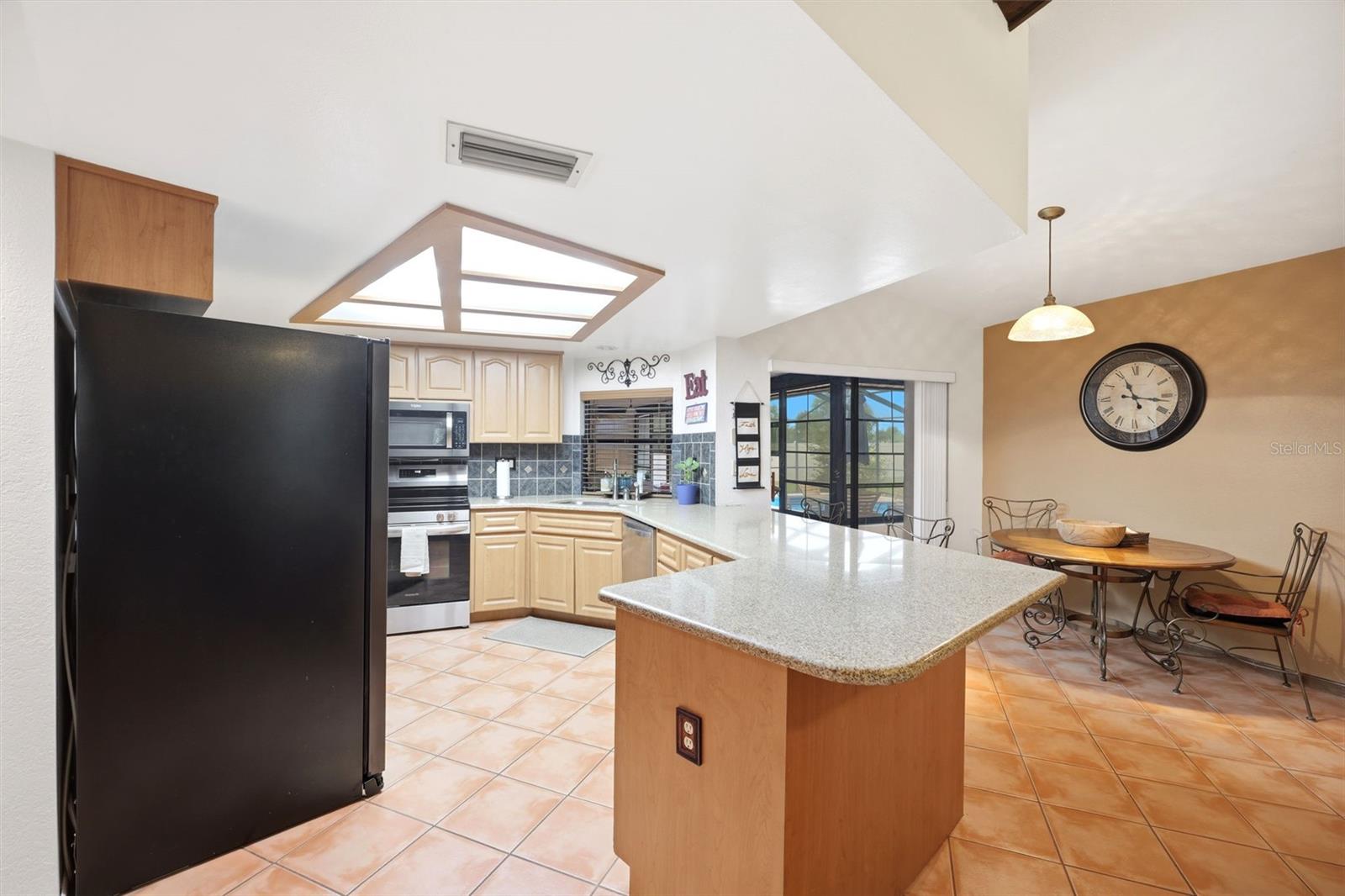 5227 SUWANNEE RD, WEEKI WACHEE, FL, 34607