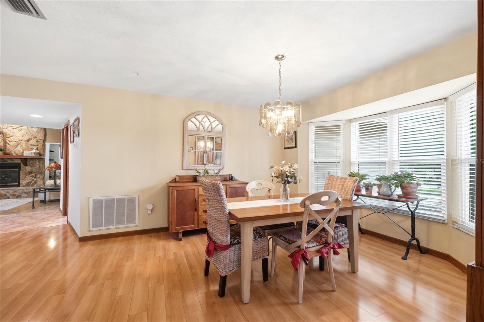 5227 SUWANNEE RD, WEEKI WACHEE, FL, 34607