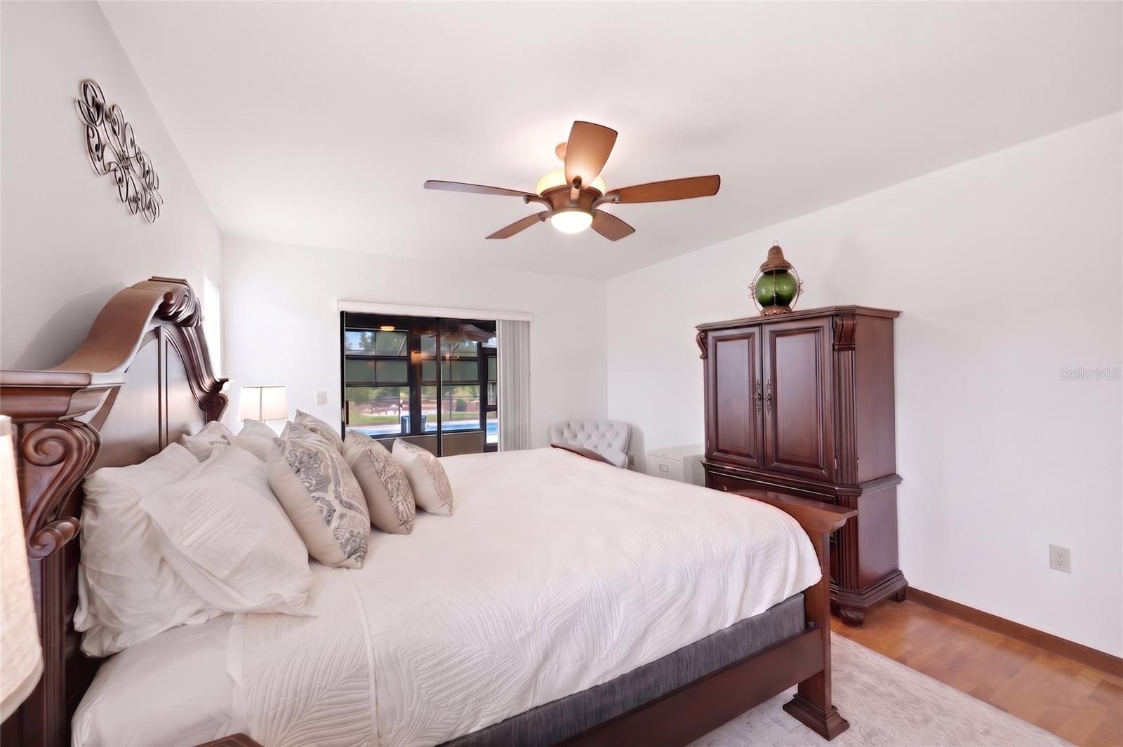 5227 SUWANNEE RD, WEEKI WACHEE, FL, 34607