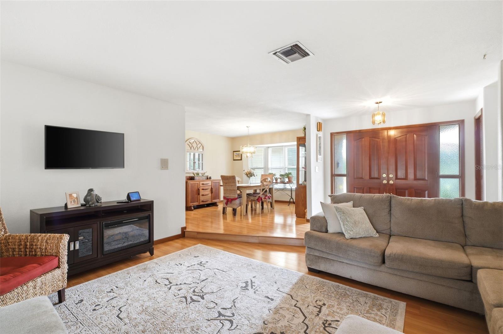 5227 SUWANNEE RD, WEEKI WACHEE, FL, 34607
