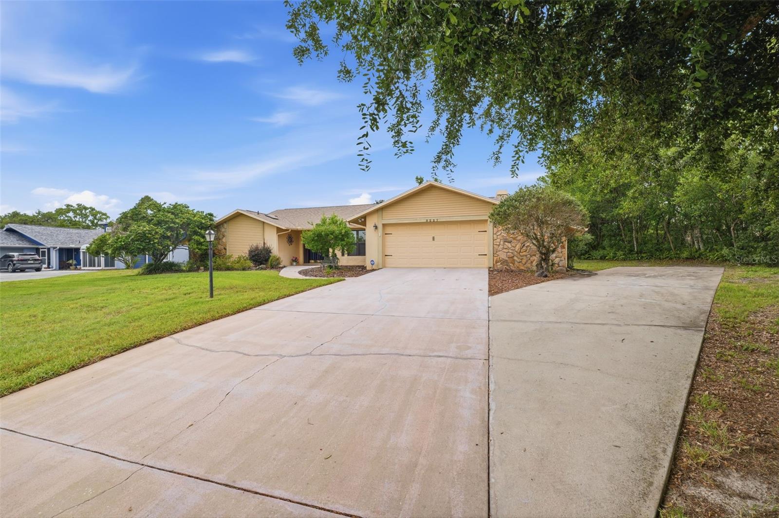 5227 SUWANNEE RD, WEEKI WACHEE, FL, 34607