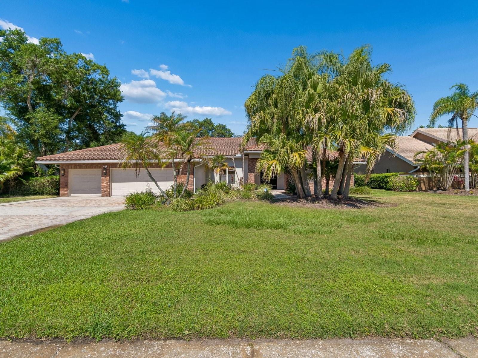2402 HUNTINGTON BLVD, SAFETY HARBOR, FL, 34695