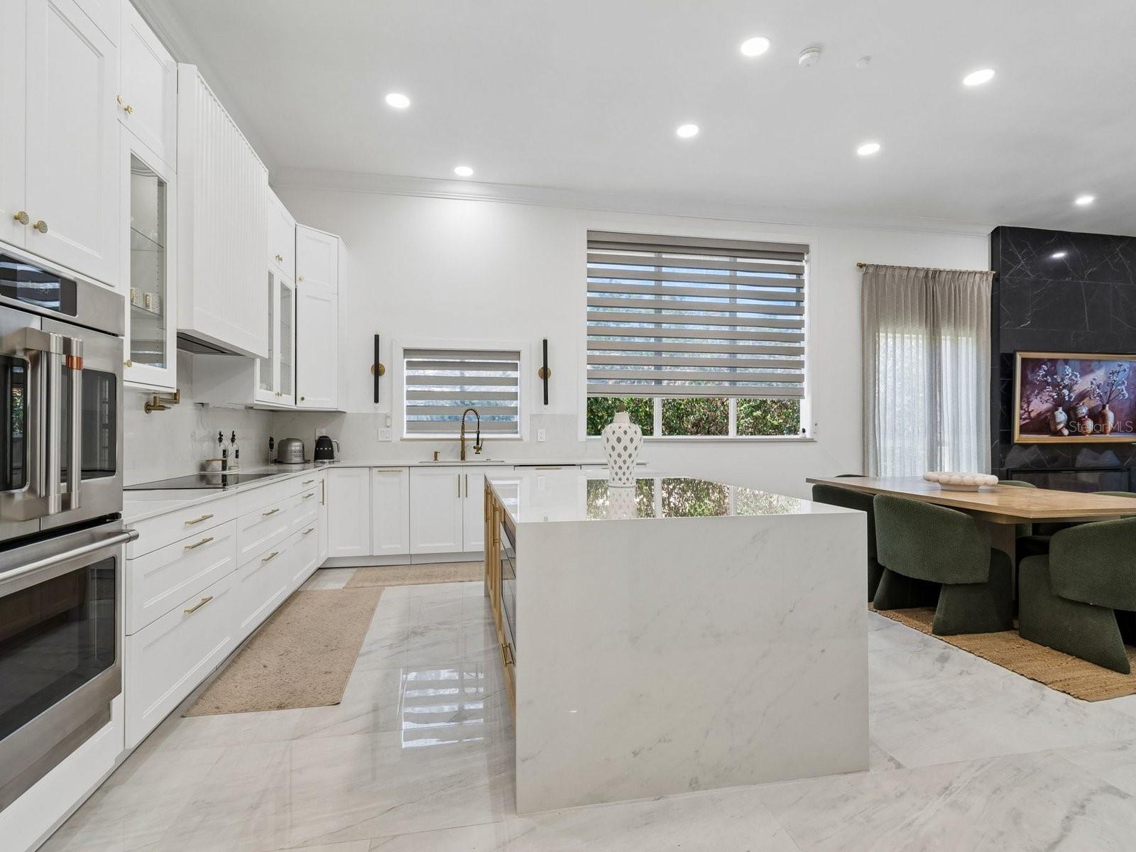2402 HUNTINGTON BLVD, SAFETY HARBOR, FL, 34695