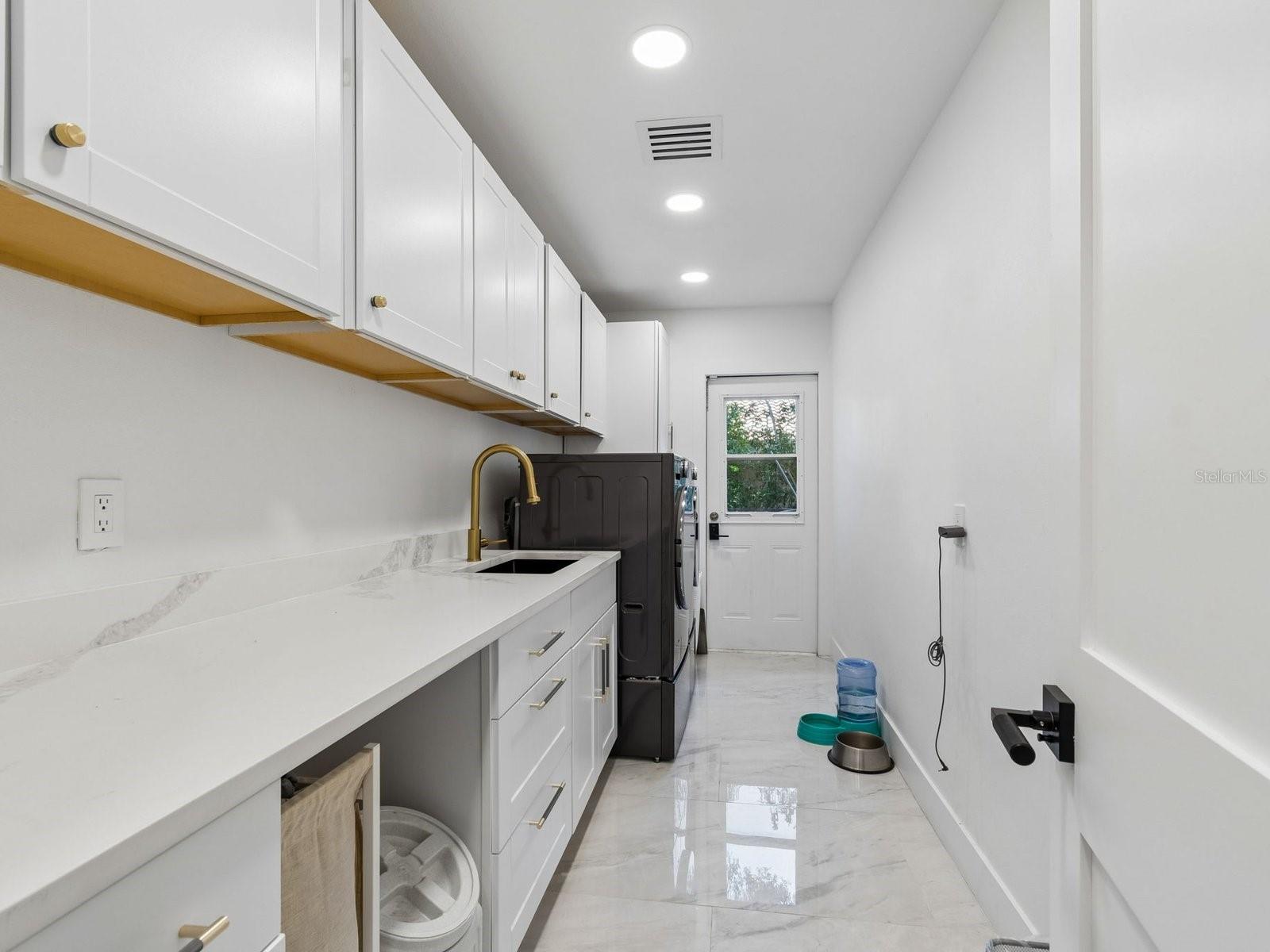 2402 HUNTINGTON BLVD, SAFETY HARBOR, FL, 34695