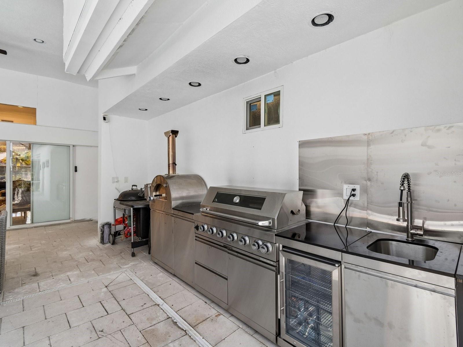 2402 HUNTINGTON BLVD, SAFETY HARBOR, FL, 34695
