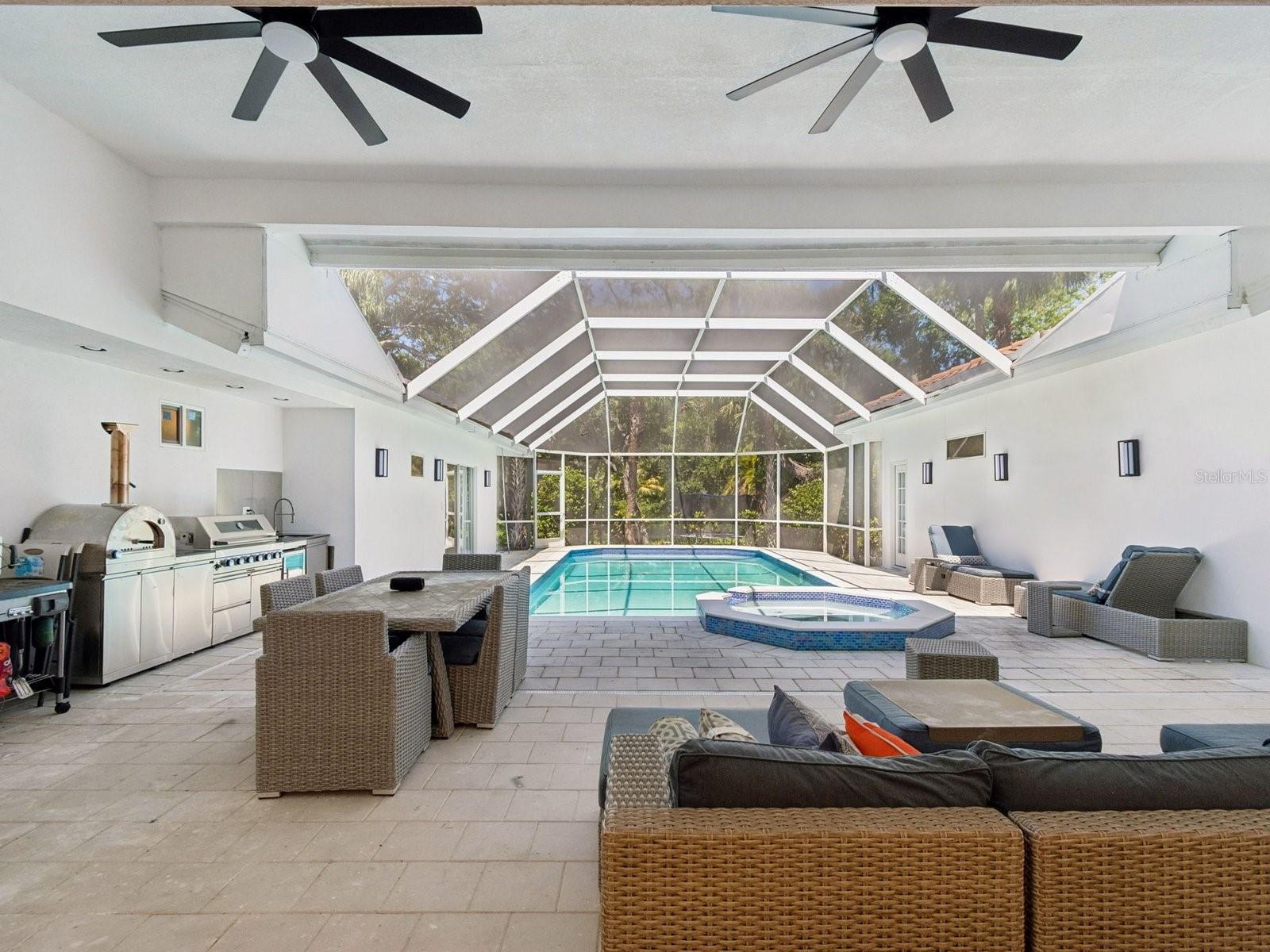 2402 HUNTINGTON BLVD, SAFETY HARBOR, FL, 34695