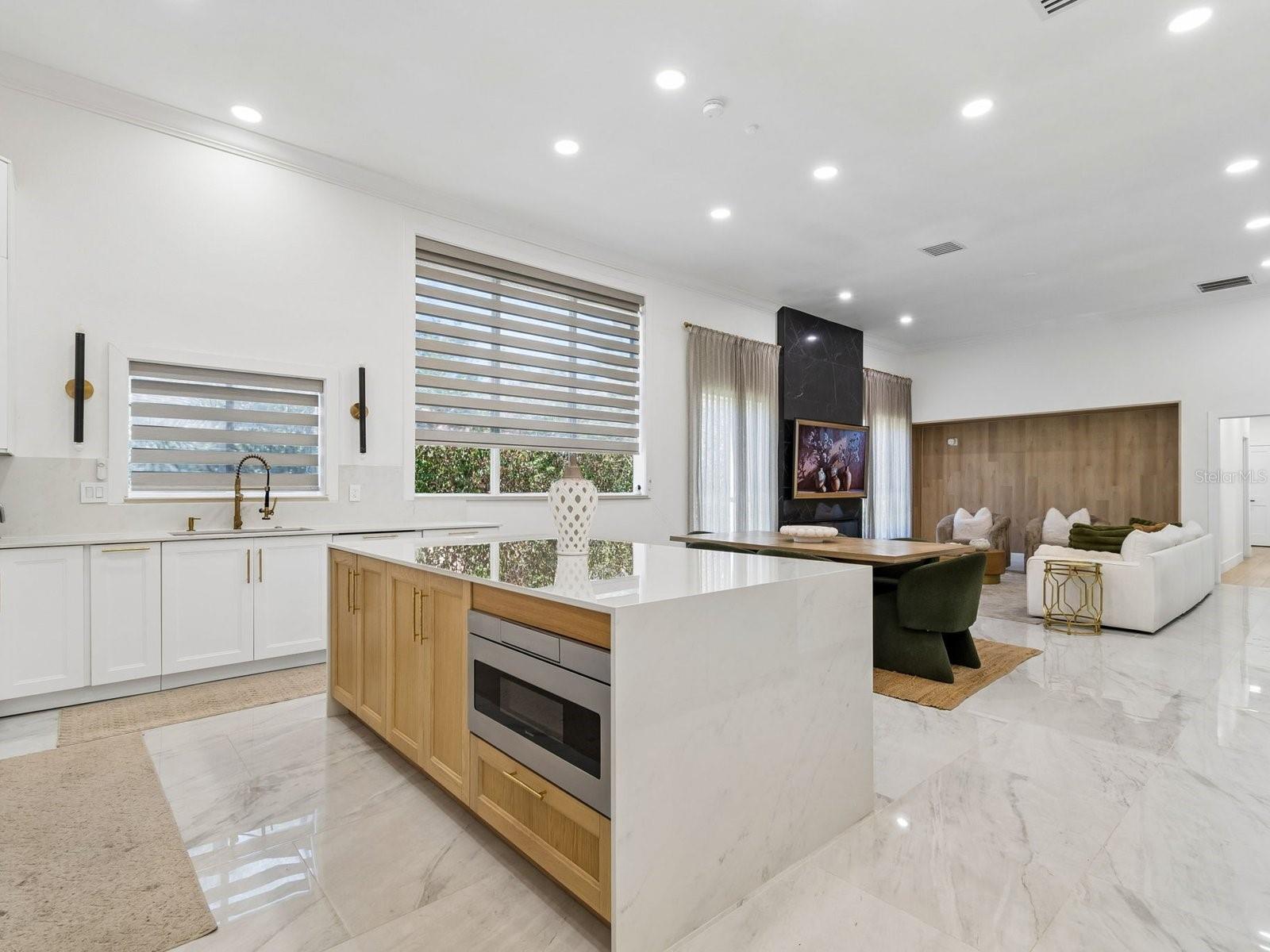 2402 HUNTINGTON BLVD, SAFETY HARBOR, FL, 34695