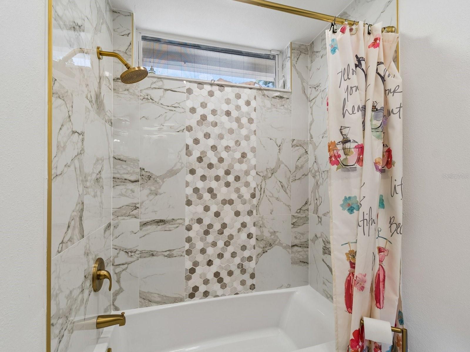 2402 HUNTINGTON BLVD, SAFETY HARBOR, FL, 34695