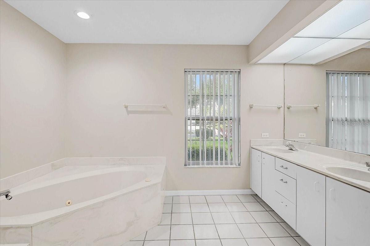938 S DORAL LN, VENICE, FL, 34293