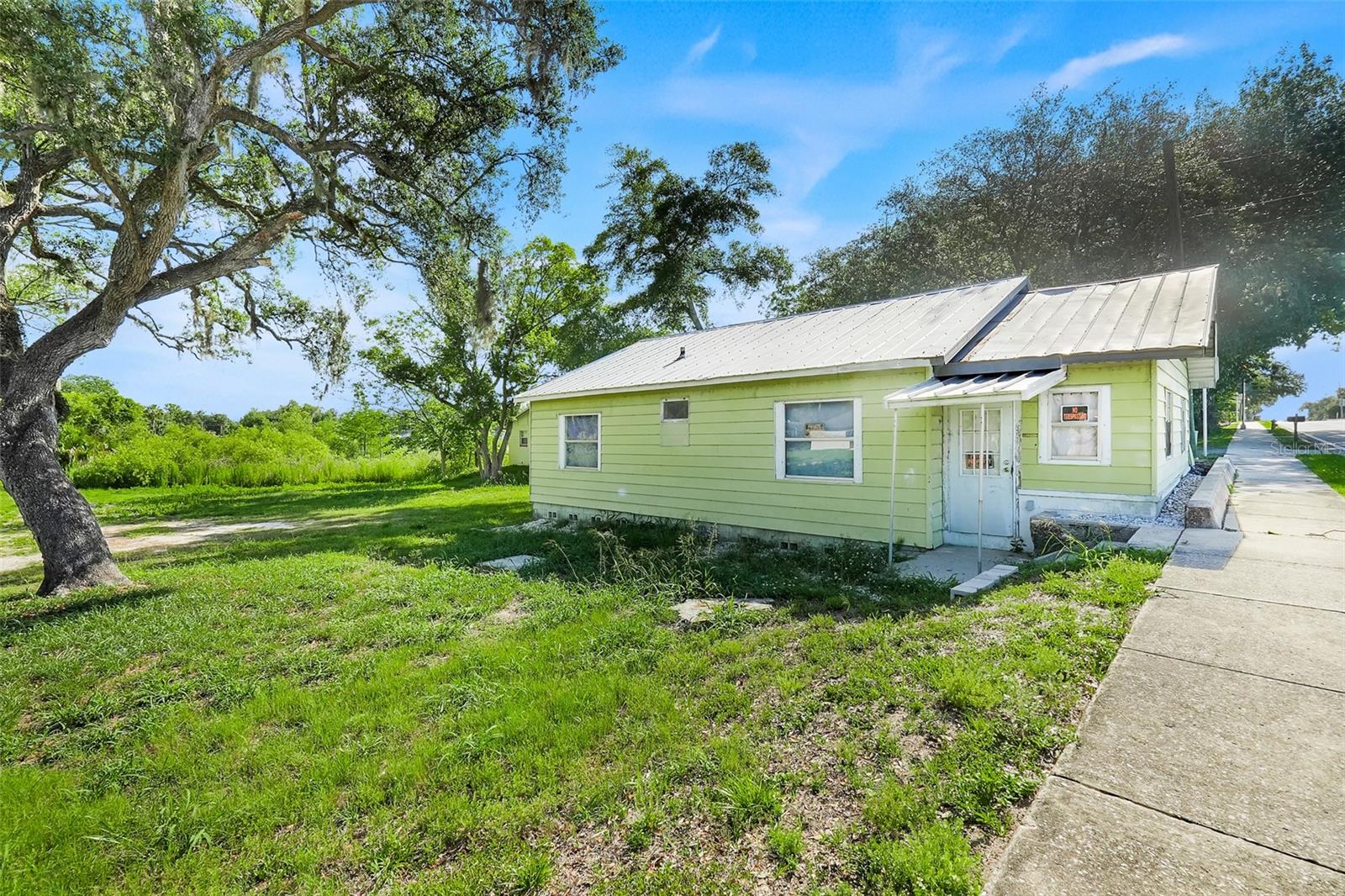 2104 SOUTH ST, LEESBURG, FL, 34748