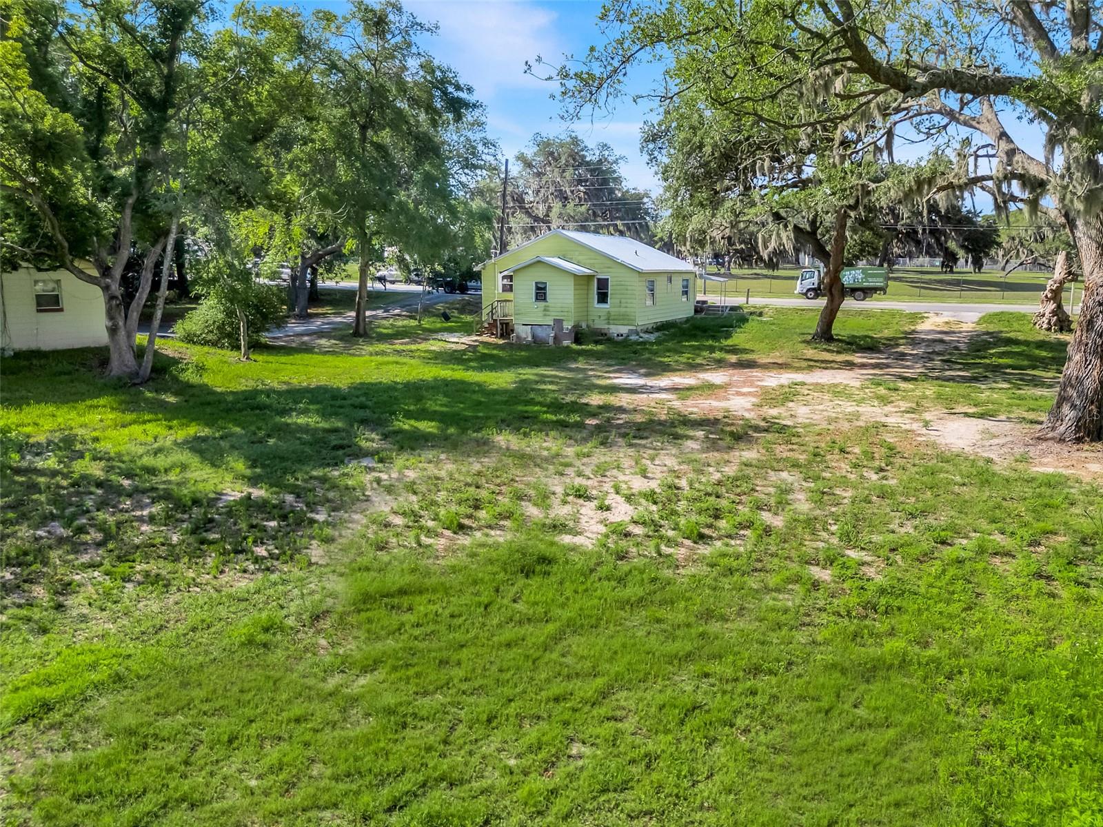 2104 SOUTH ST, LEESBURG, FL, 34748