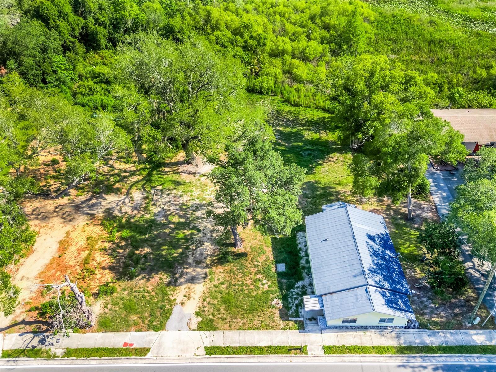 2104 SOUTH ST, LEESBURG, FL, 34748