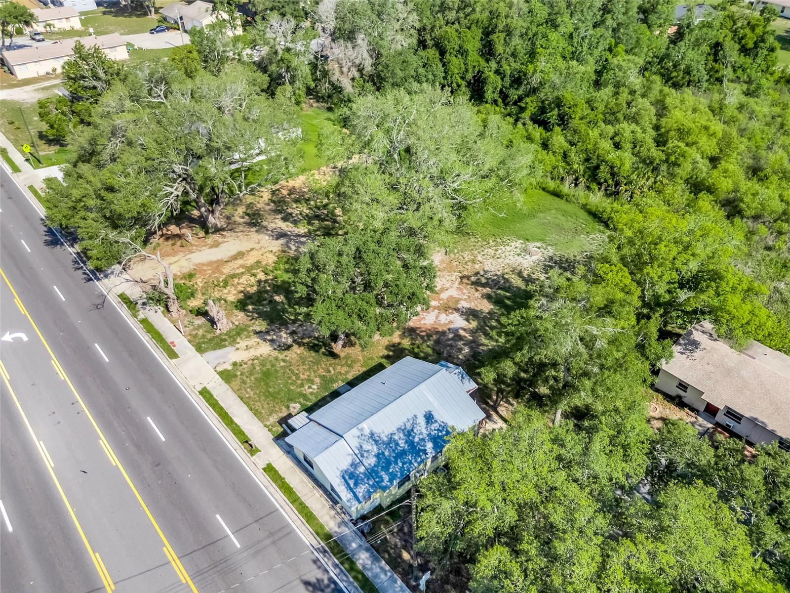 2104 SOUTH ST, LEESBURG, FL, 34748
