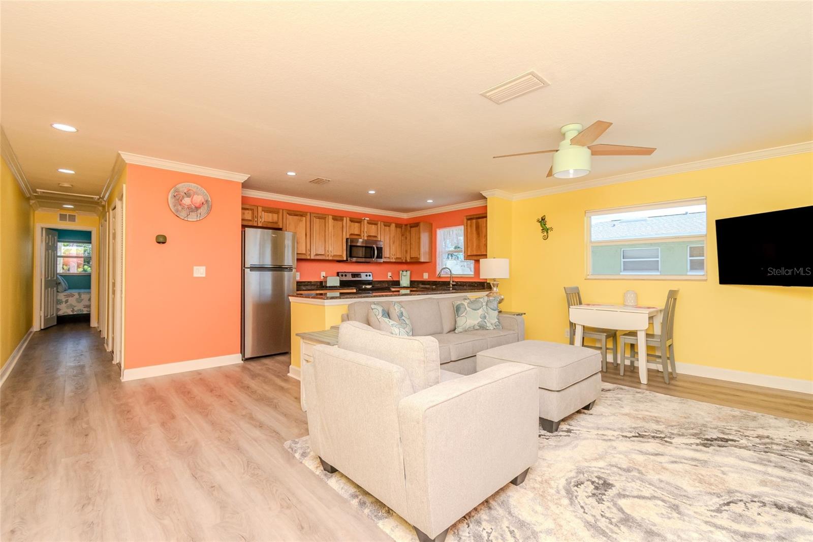 5605 SHORE BLVD S #1B, GULFPORT, FL, 33707