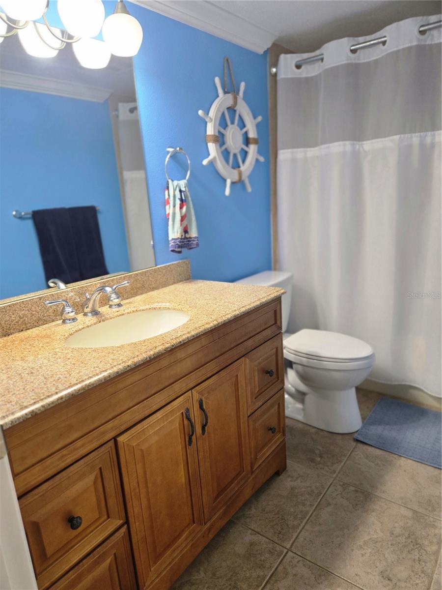 5605 SHORE BLVD S #1B, GULFPORT, FL, 33707