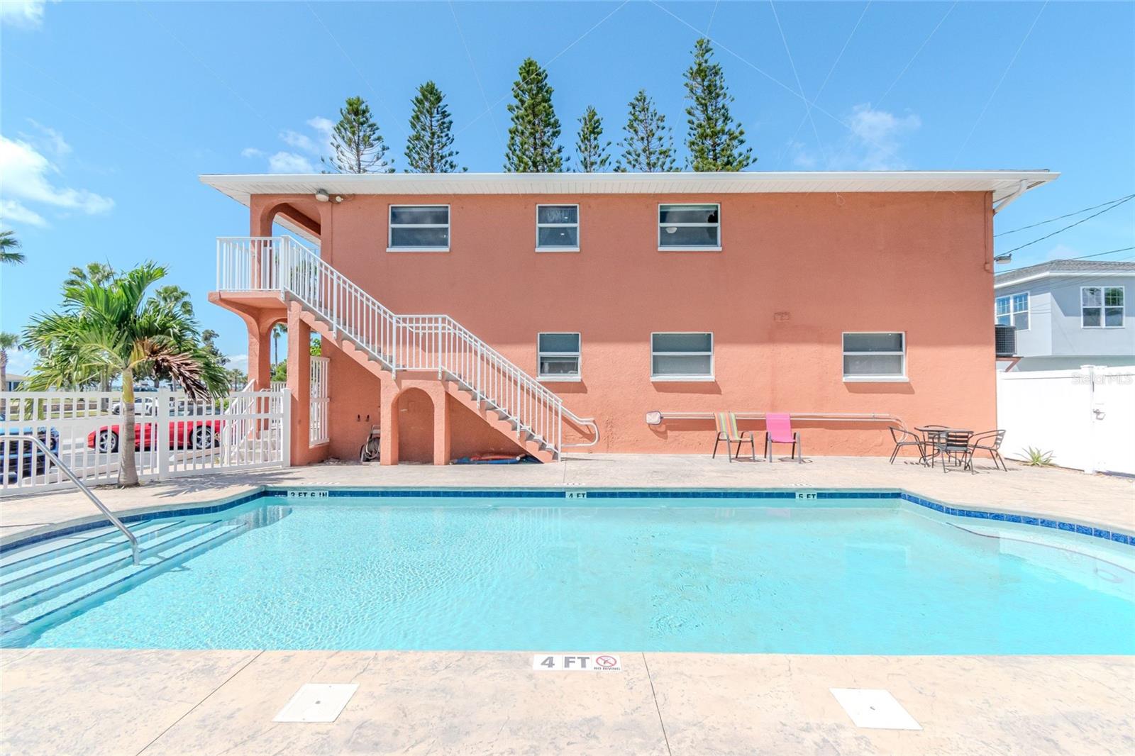 5605 SHORE BLVD S #1B, GULFPORT, FL, 33707