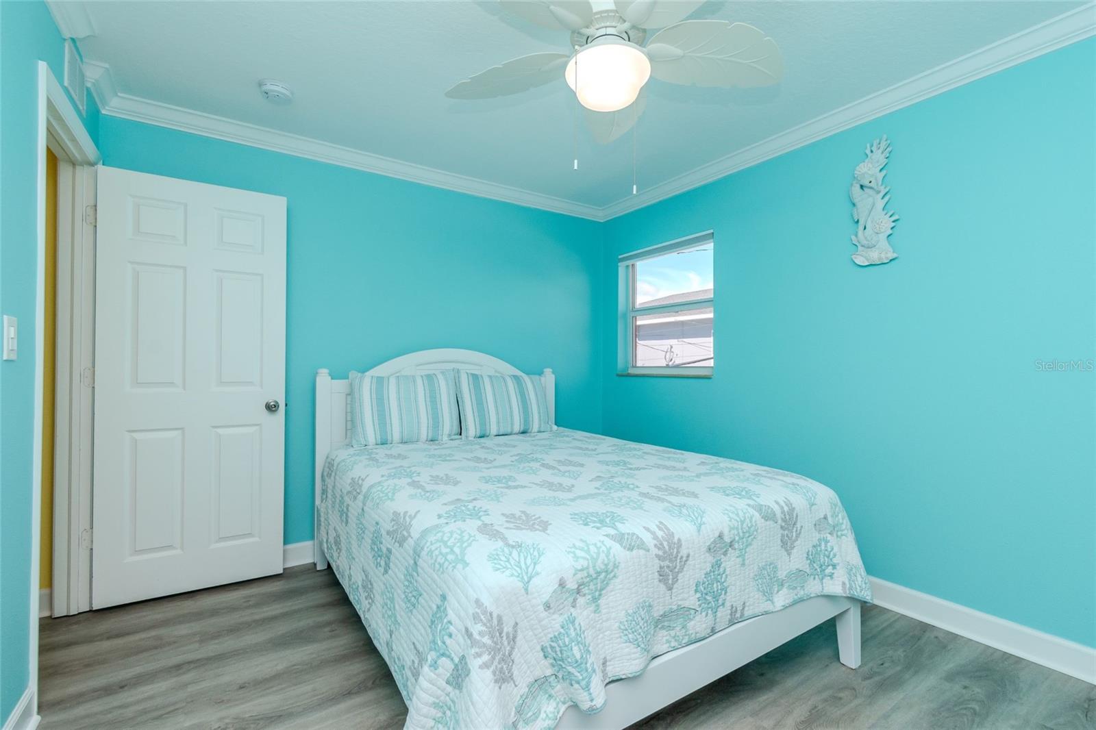 5605 SHORE BLVD S #1B, GULFPORT, FL, 33707