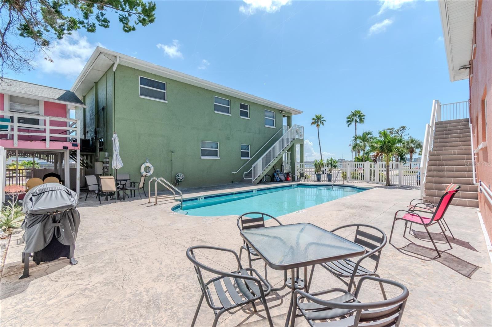 5605 SHORE BLVD S #1B, GULFPORT, FL, 33707